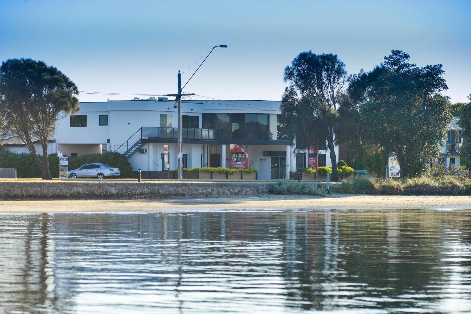 Heyfield Motel And Apartments レイクス・エントランス エクステリア 写真
